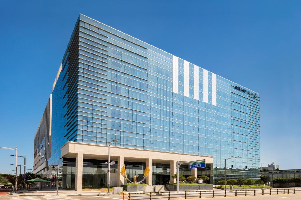 Golden Tulip Incheon Airport Hotel Екстер'єр фото