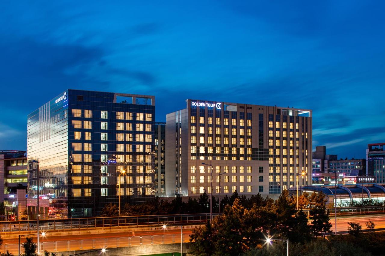 Golden Tulip Incheon Airport Hotel Екстер'єр фото